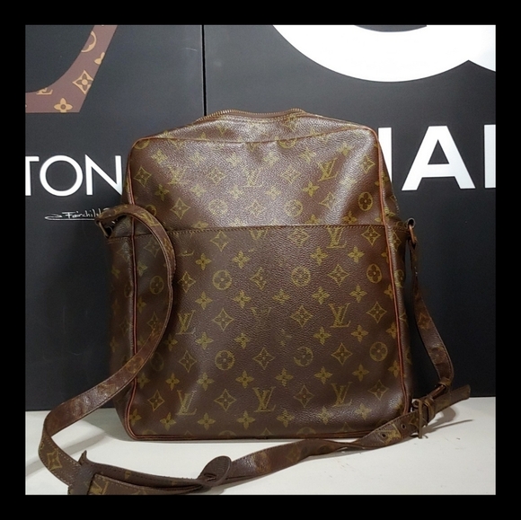 Louis Vuitton Messenger Bag Vintage Monogram Marceau GM Messenger Bag - Picture 3 of 17